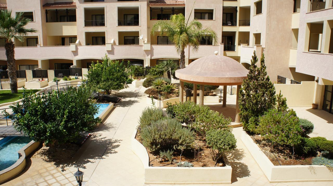 Townhouse Queens Gardens Paphos Kültér fotó